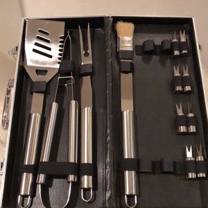 BBQ Tools Set with Metal Case